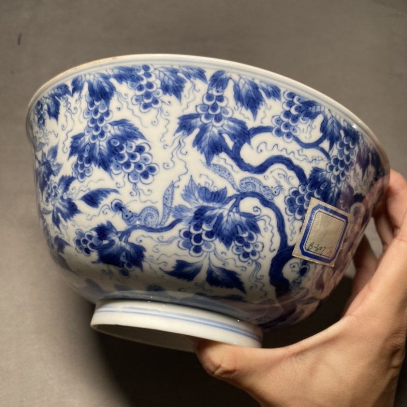 清康熙 青花松鼠葡萄纹碗 - 图11