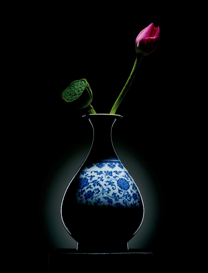 清乾隆 青花缠枝莲纹玉壶春瓶 - 图3