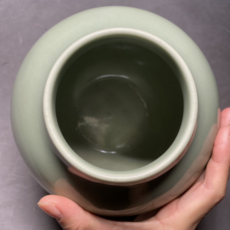 清道光 豆青釉月牙罐 - 图9