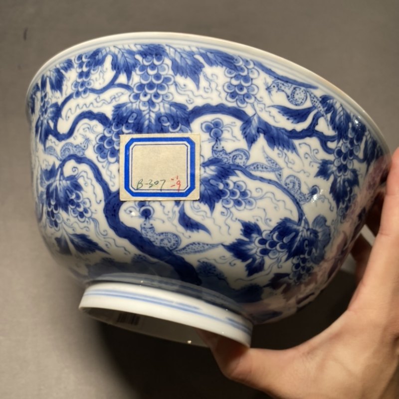 清康熙 青花松鼠葡萄纹碗 - 图12
