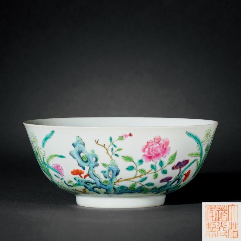 清道光 粉彩洞石灵仙花卉纹碗 - 图1
