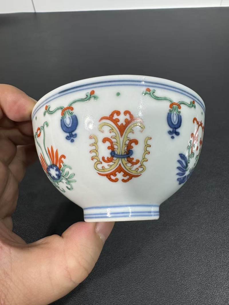 清道光 青花加彩忍冬纹茶圆 - 图3