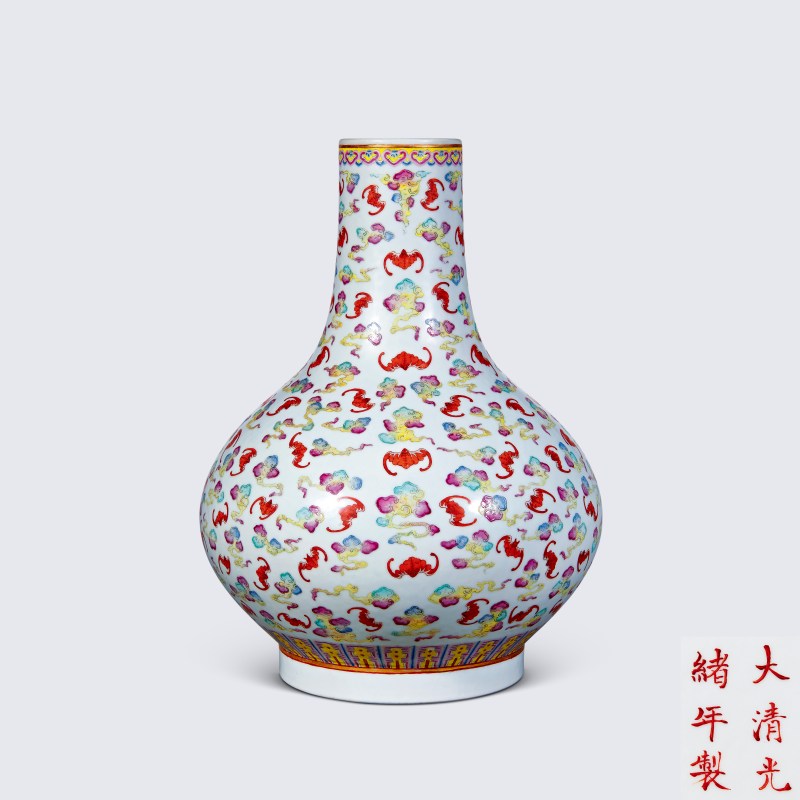 清光绪 粉彩云福纹荸荠瓶 - 图1