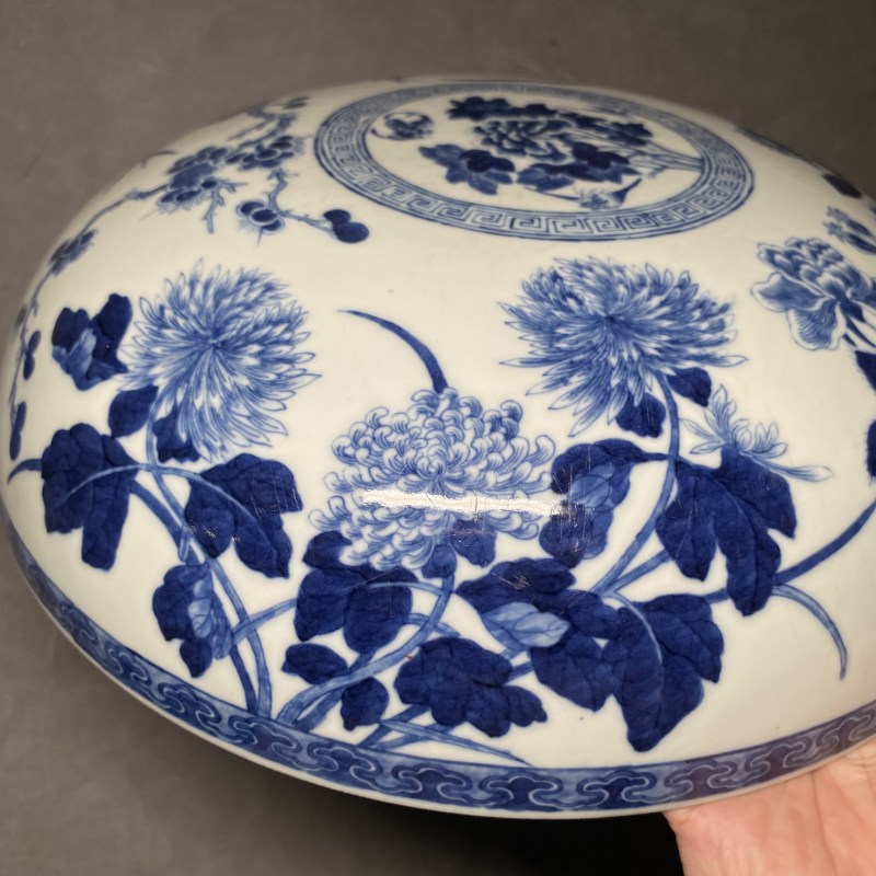 清光绪 青花四季花卉纹大捧盒 - 图12