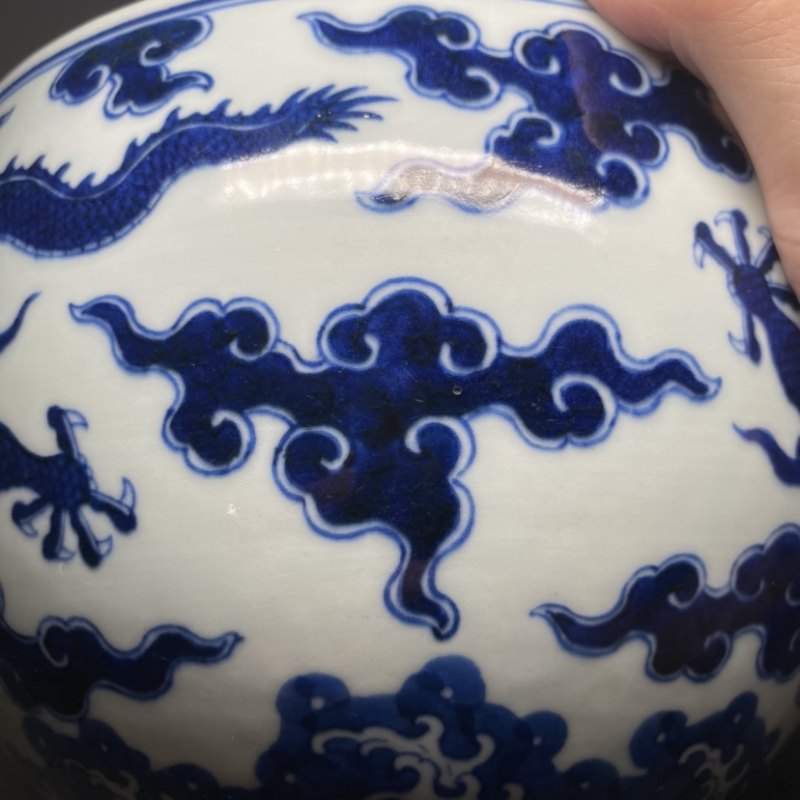 清乾隆 青花云龙纹卷缸 - 图12