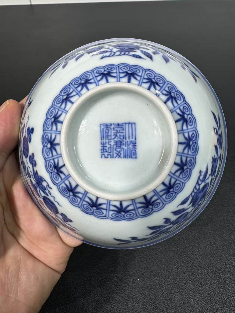 清嘉庆 青花三多纹碗 - 图8