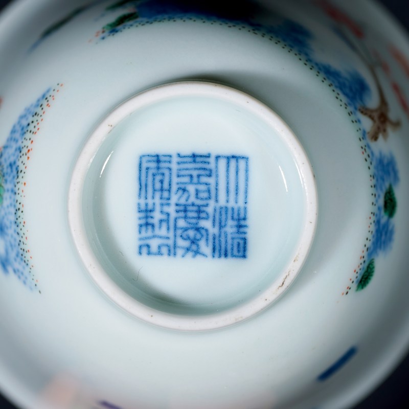 清嘉庆 青花五彩二月杏花花神杯 - 图4