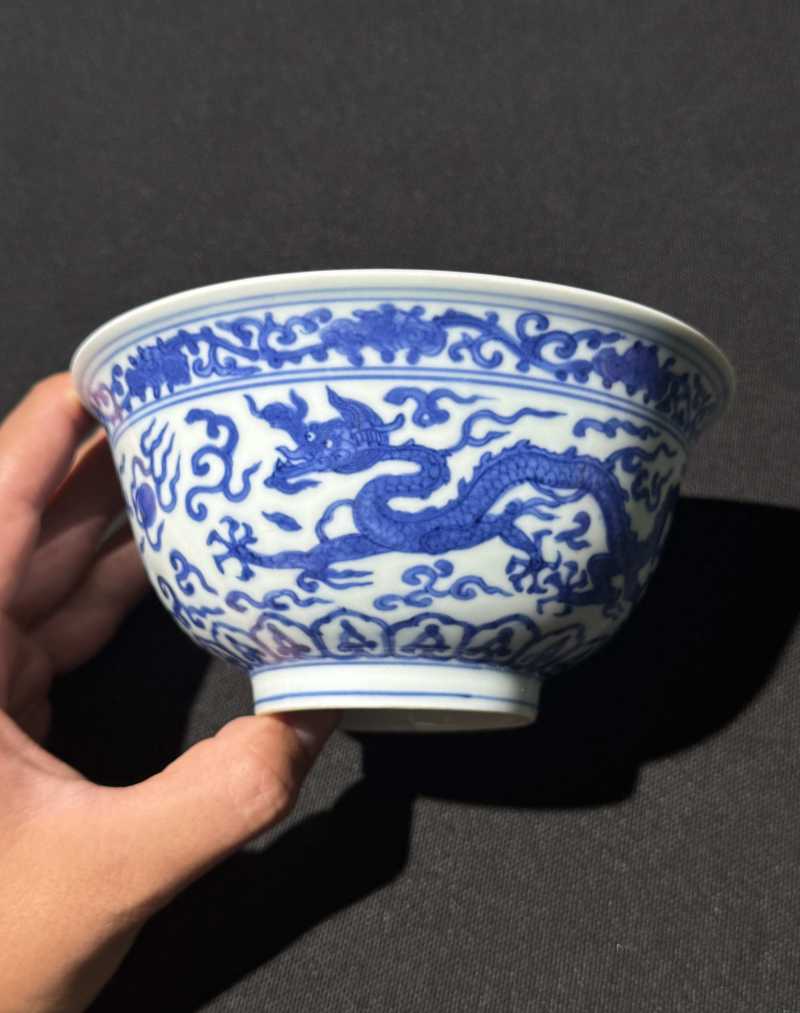 明嘉靖 青花内凤纹外云龙纹碗 - 图6