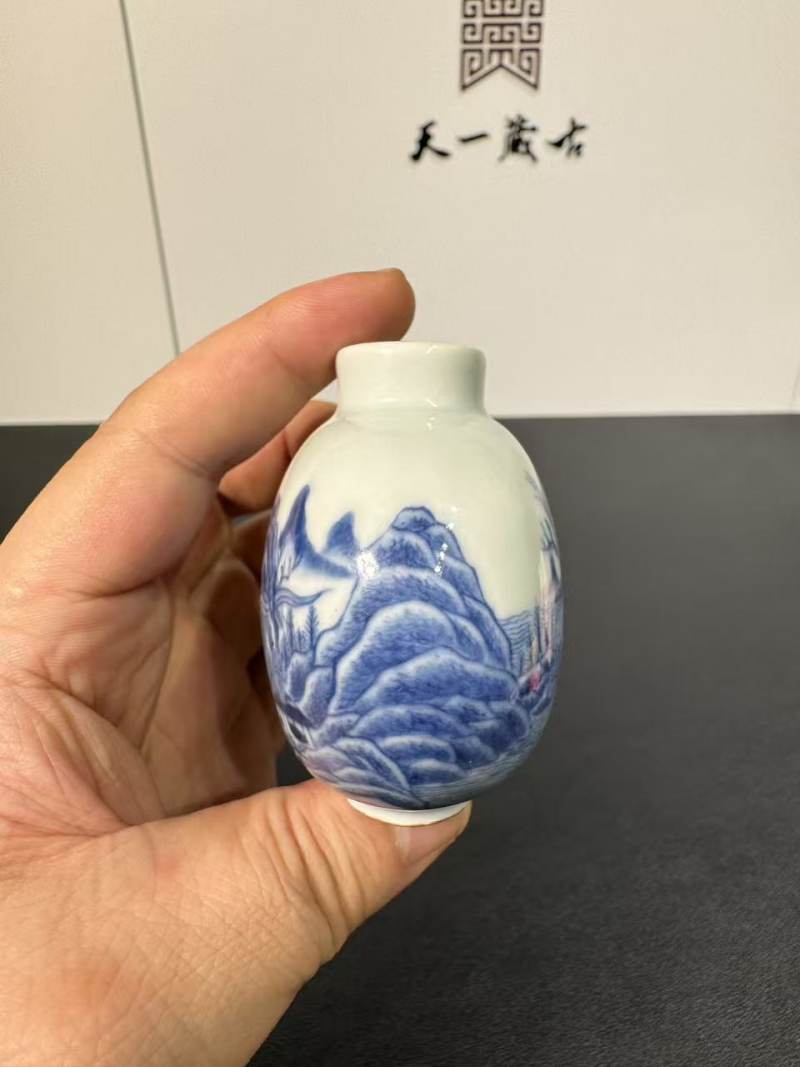 清道光 青花云壑山居图鼻烟壶 - 图4