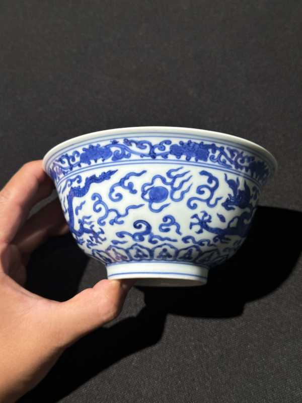 明嘉靖 青花内凤纹外云龙纹碗 - 图7