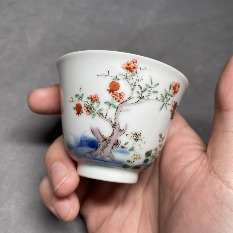 清雍正 青花五彩石榴花卉诗文花神杯 - 图6