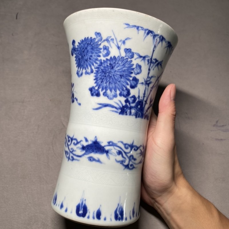 明崇祯 青花花鸟纹小花觚 - 图4