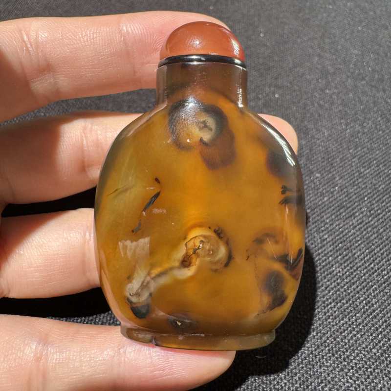 清 灵猴影子玛瑙鼻烟壶 - 图2