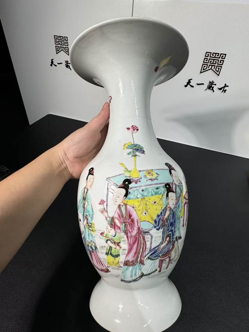 清雍正 粉彩教子图撇口尊 - 图2