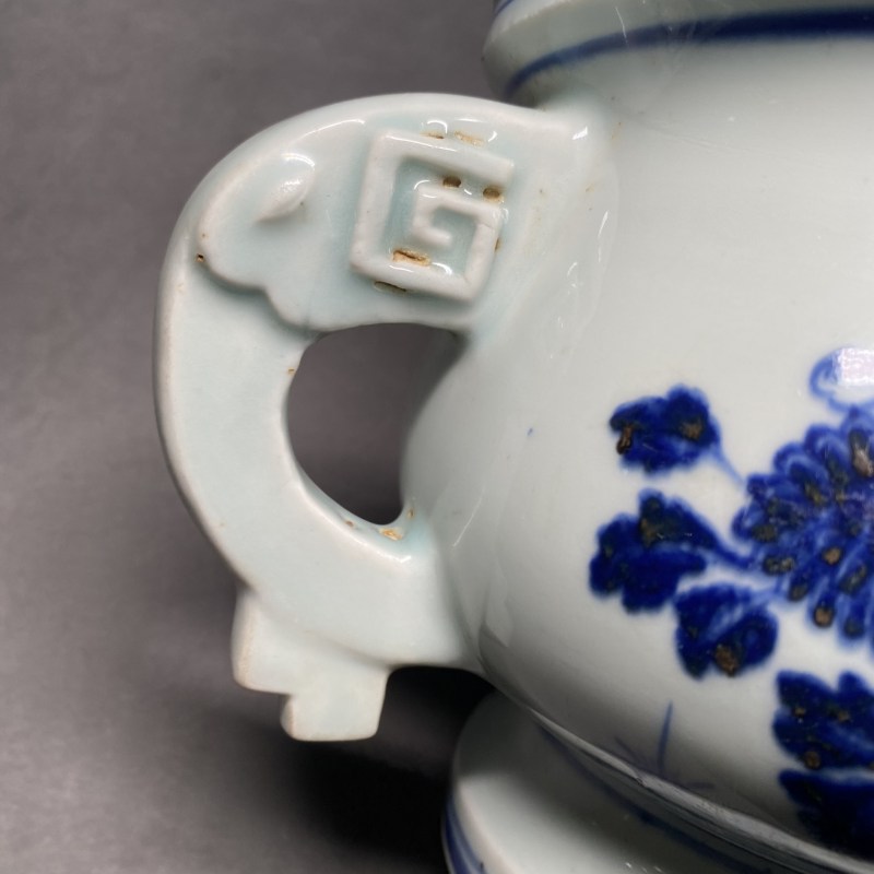 明正统 青花花卉纹双耳簋式炉 - 图10