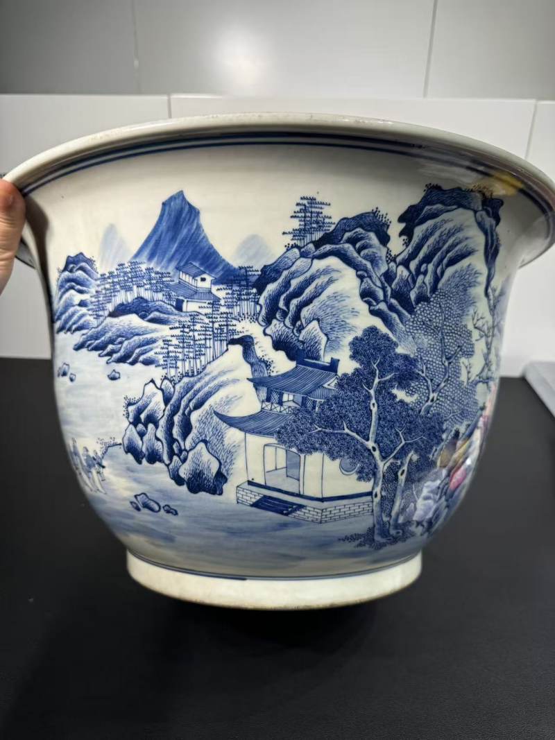 清光绪 青花江亭琴会纹大花盆 - 图3
