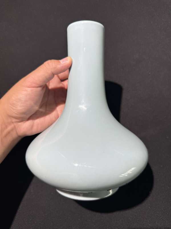 清乾隆 仿汝天青釉荸荠瓶 - 图5