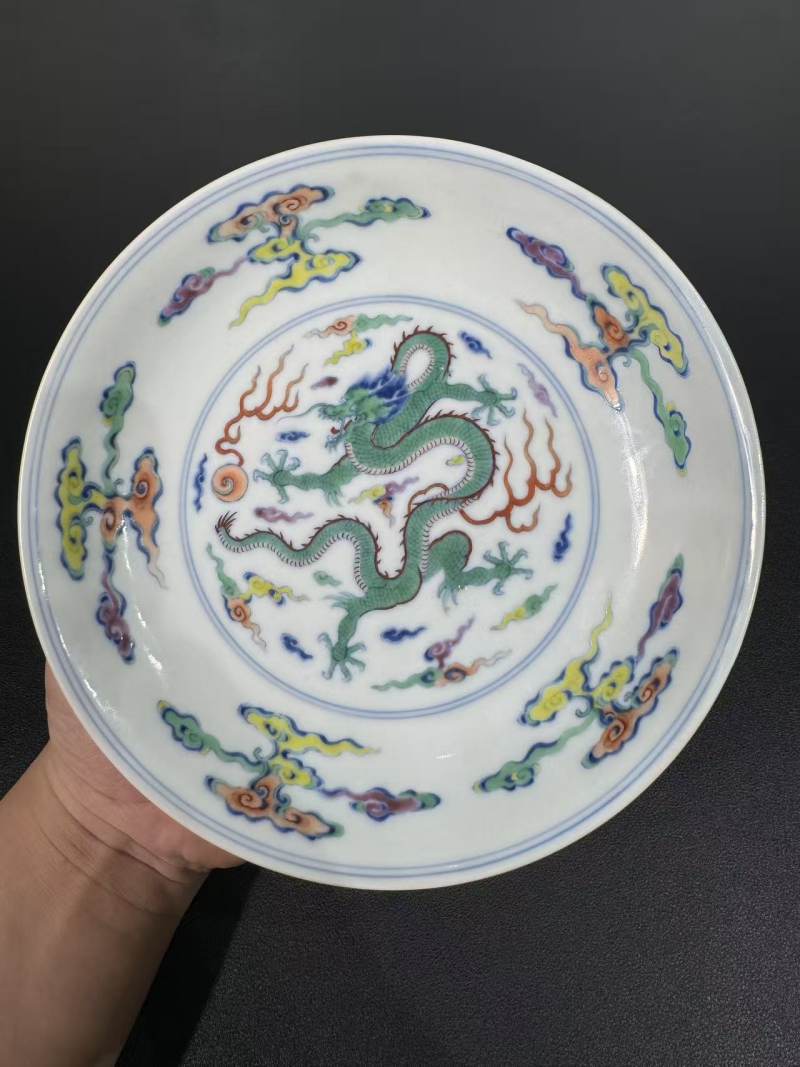 清雍正 斗彩龙纹盘 - 图2