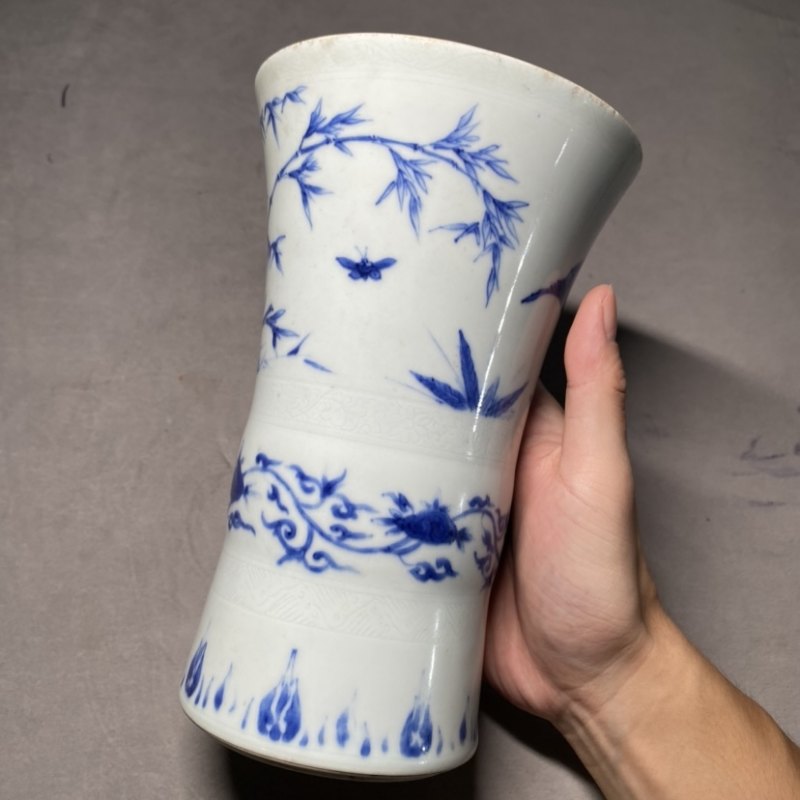 明崇祯 青花花鸟纹小花觚 - 图6