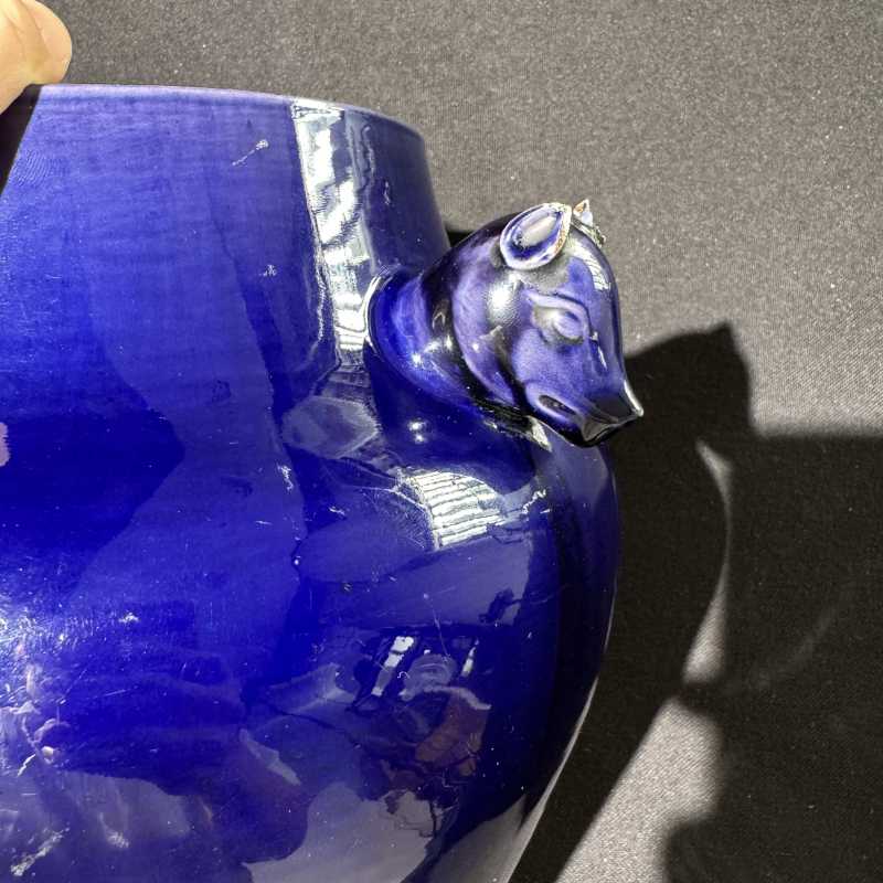 清康熙 茄皮紫釉牺耳尊 - 图6