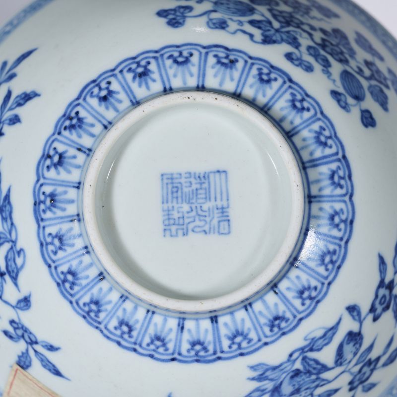 清道光 青花折枝三多纹碗 - 图6