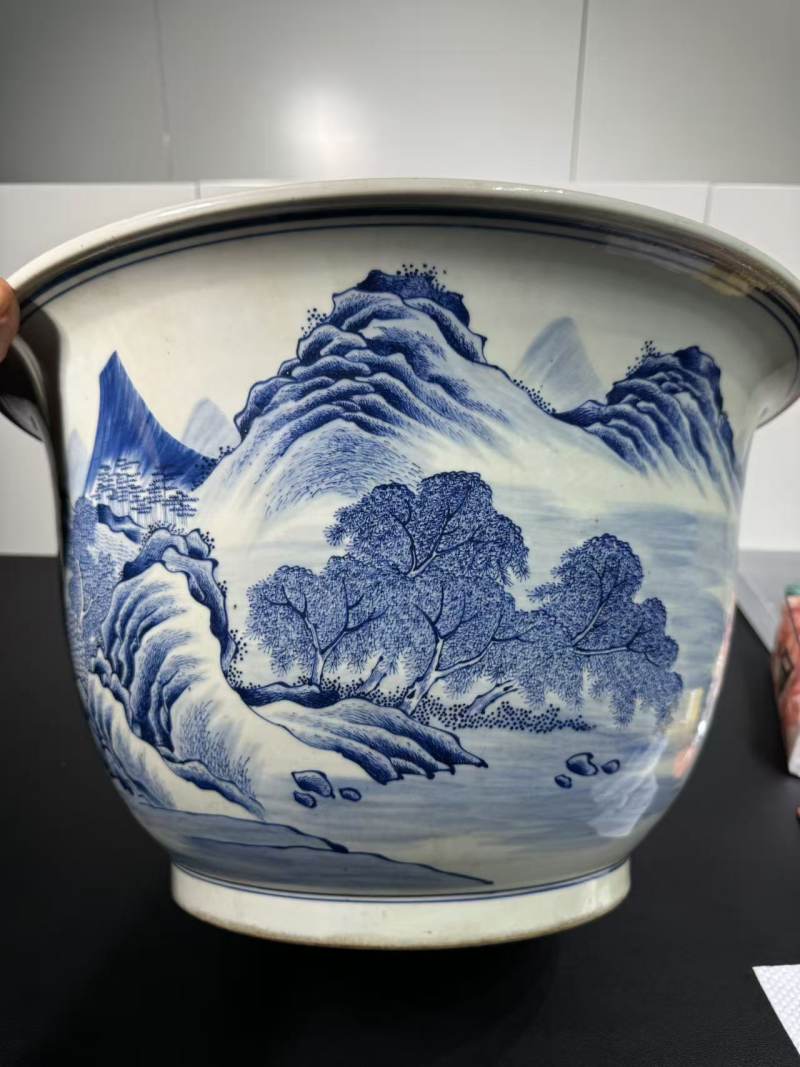 清光绪 青花江亭琴会纹大花盆 - 图5
