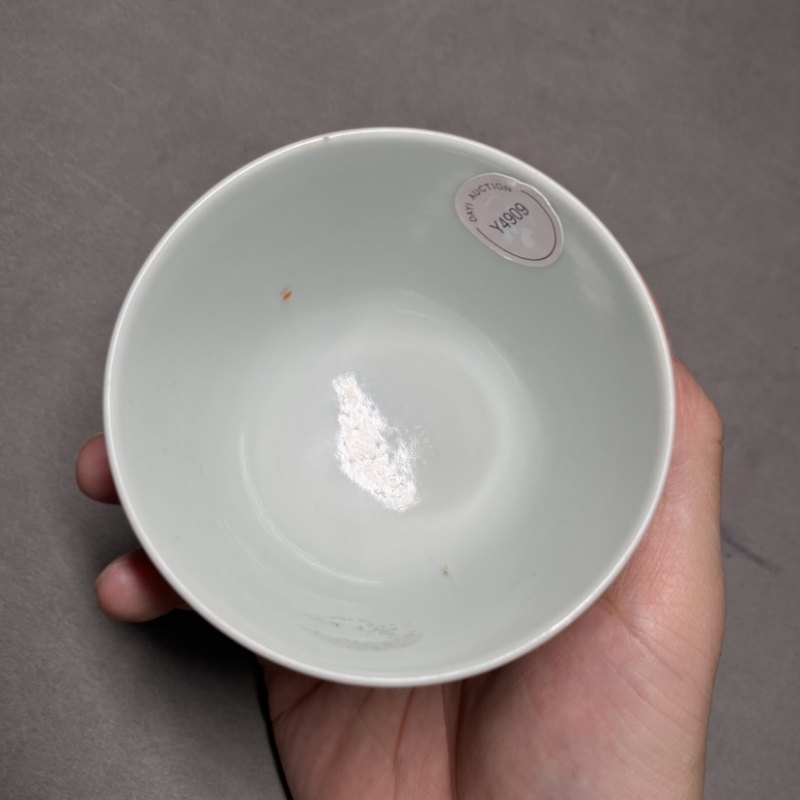 清道光 粉彩浮雕折枝兰花图杯 - 图5