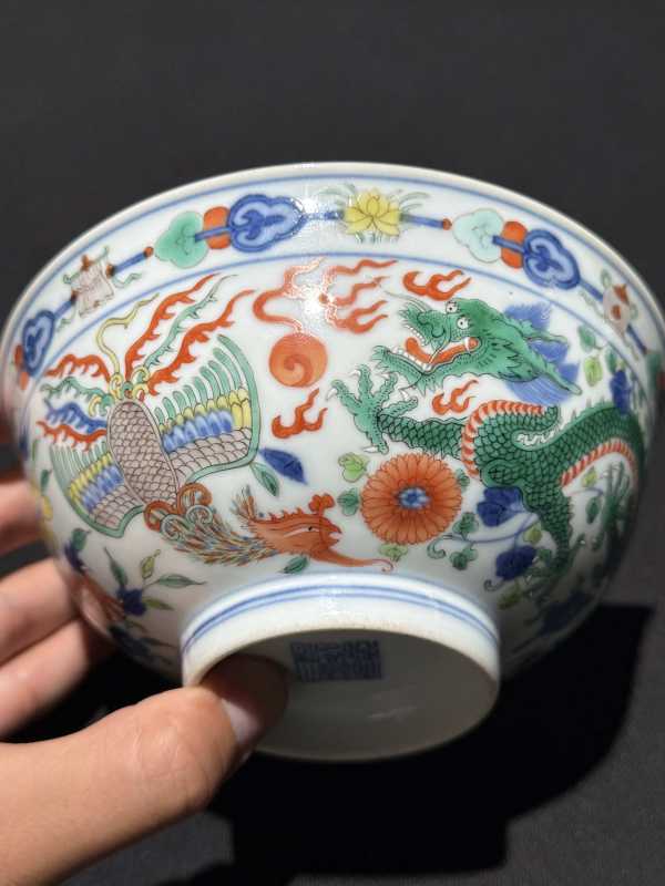 清道光 青花五彩龙凤纹碗 - 图7