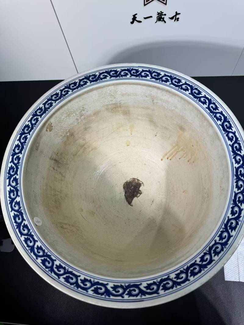 清光绪 青花江亭琴会纹大花盆 - 图6