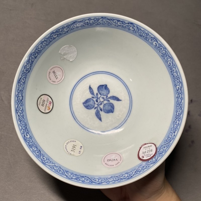 清道光 青花折枝三多纹碗 - 图7