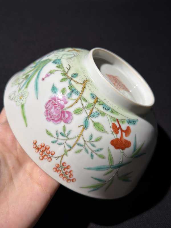 清道光 粉彩洞石灵仙花卉纹碗 - 图8