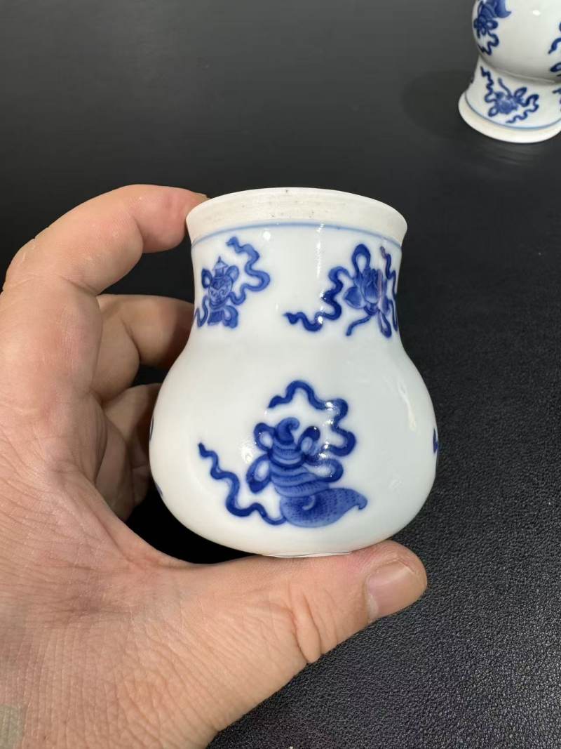 清中期 青花八吉祥纹蛐蛐葫芦一对 - 图2