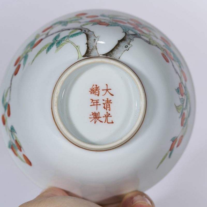 清光绪 五彩瑞桃纹茶圆 - 图3