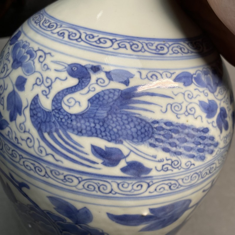 清雍正 青花缠枝牡丹纹梅瓶 - 图9