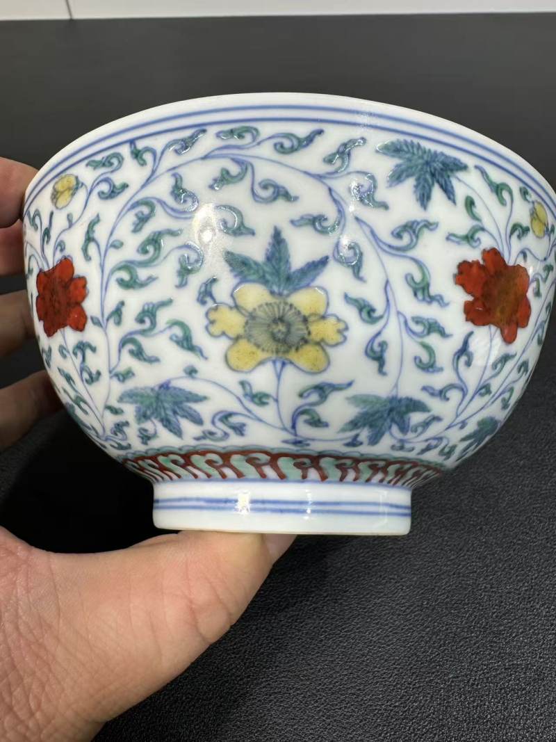 清康熙 斗彩花卉纹碗 - 图2