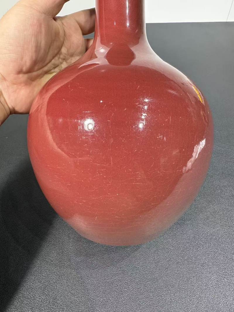 清雍正 霁红釉天球瓶 - 图4