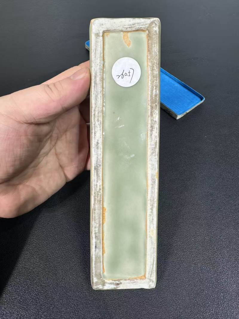清乾隆 青釉步步高升臂搁 - 图5