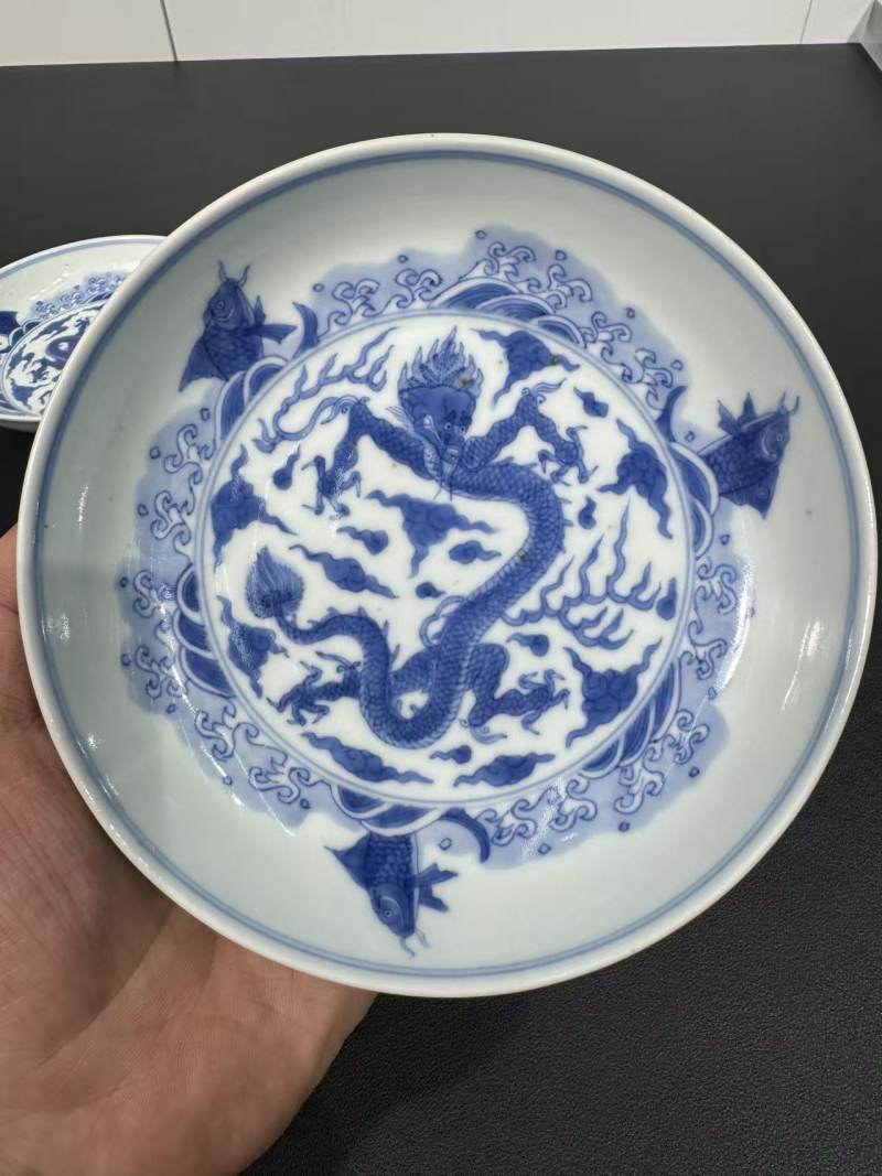 清雍正 青花鱼化龙纹盘一对 - 图3