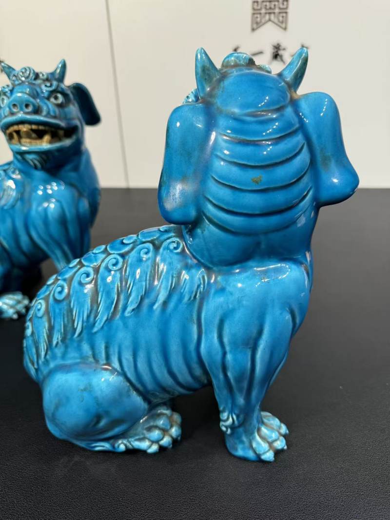 清康熙 孔雀蓝釉瑞兽塑像一对 - 图7