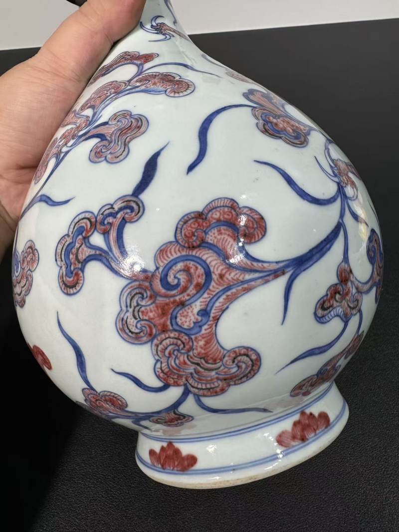 清乾隆 青花釉里红龙衔灵芝纹玉壶春瓶 - 图7