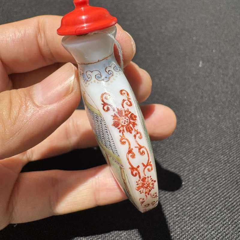 清 料胎画珐琅烟壶 - 图8