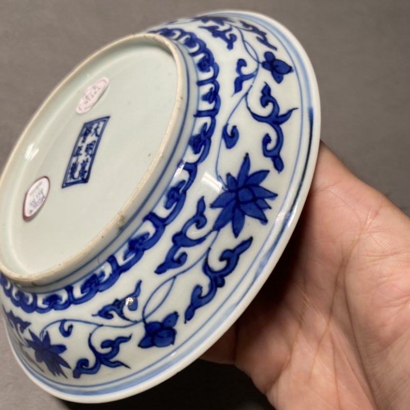 明万历 青花松竹梅纹盘一对 - 图9