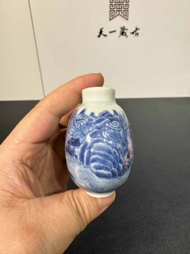 清道光 青花云壑山居图鼻烟壶 - 图5