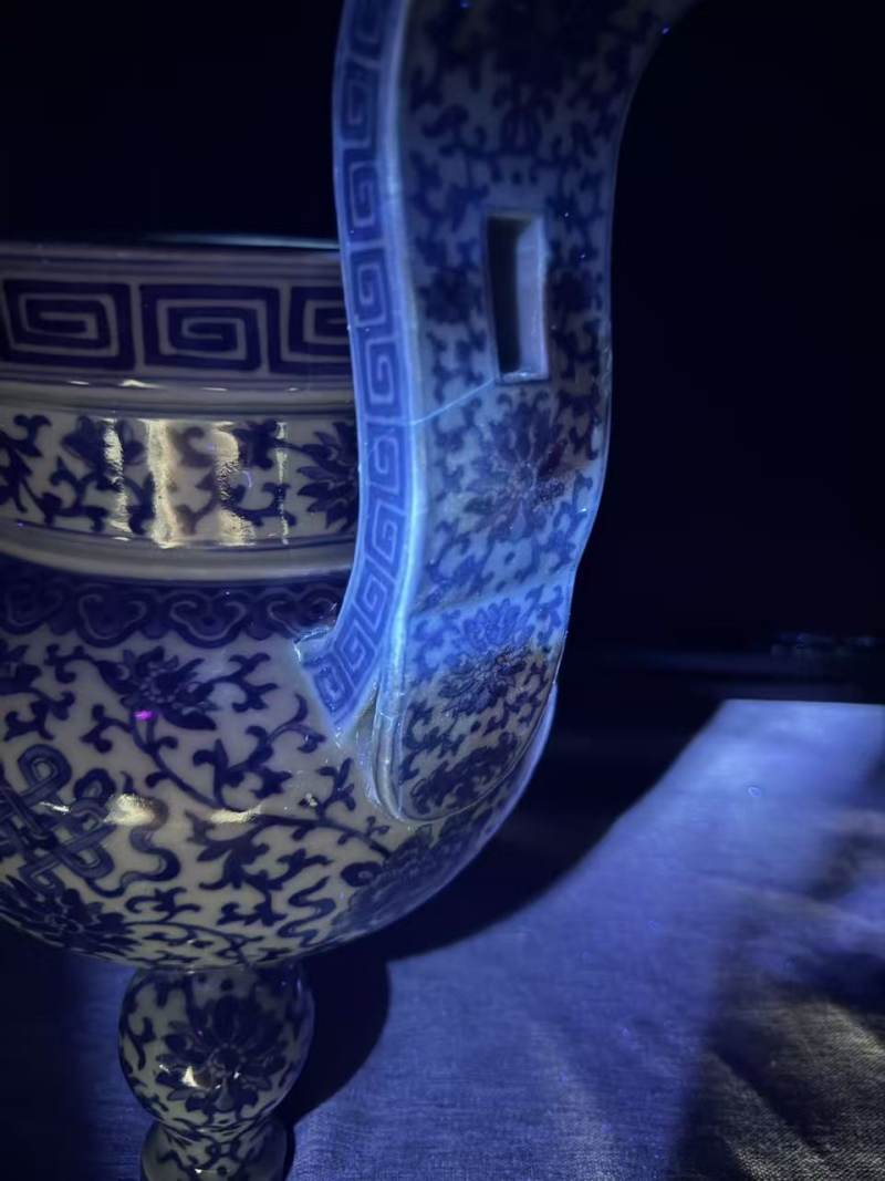 清道光 青花缠技花卉双耳炉 - 图11