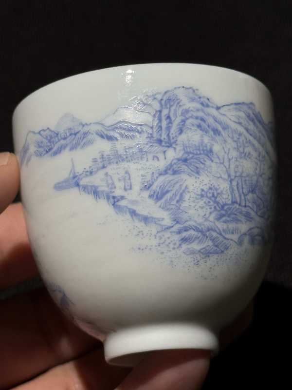 民国 蓝料彩湖山春色图杯 - 图6