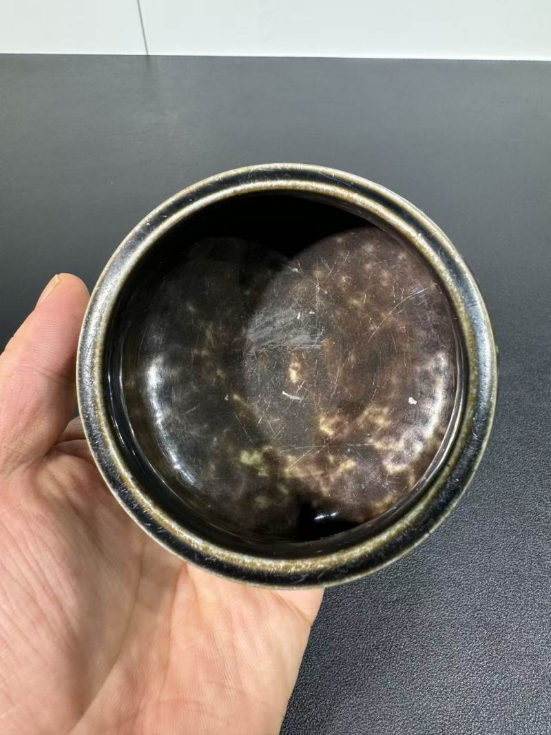 清雍正 仿银釉三足炉 - 图5