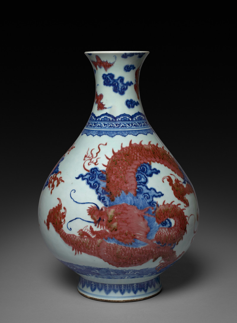清乾隆 青花釉里红龙衔灵芝纹玉壶春瓶 - 图11