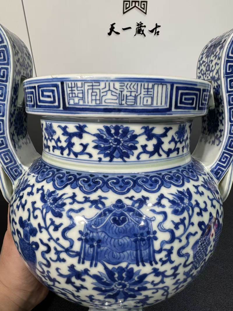 清道光 青花缠技花卉双耳炉 - 图5