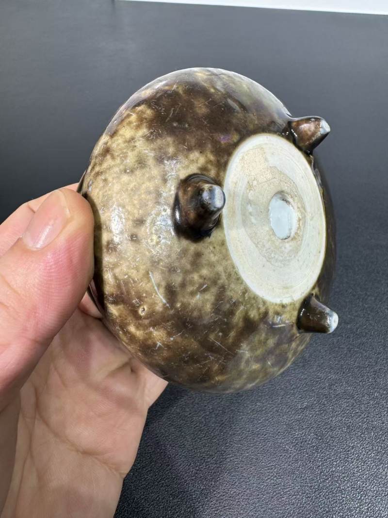 清雍正 仿银釉三足炉 - 图6