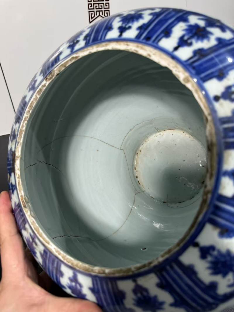 明天顺 青花九龙纹大罐 - 图9